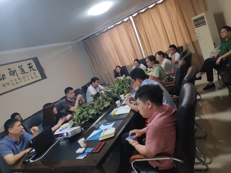 安平县重点外贸企业对口扶持座谈会1